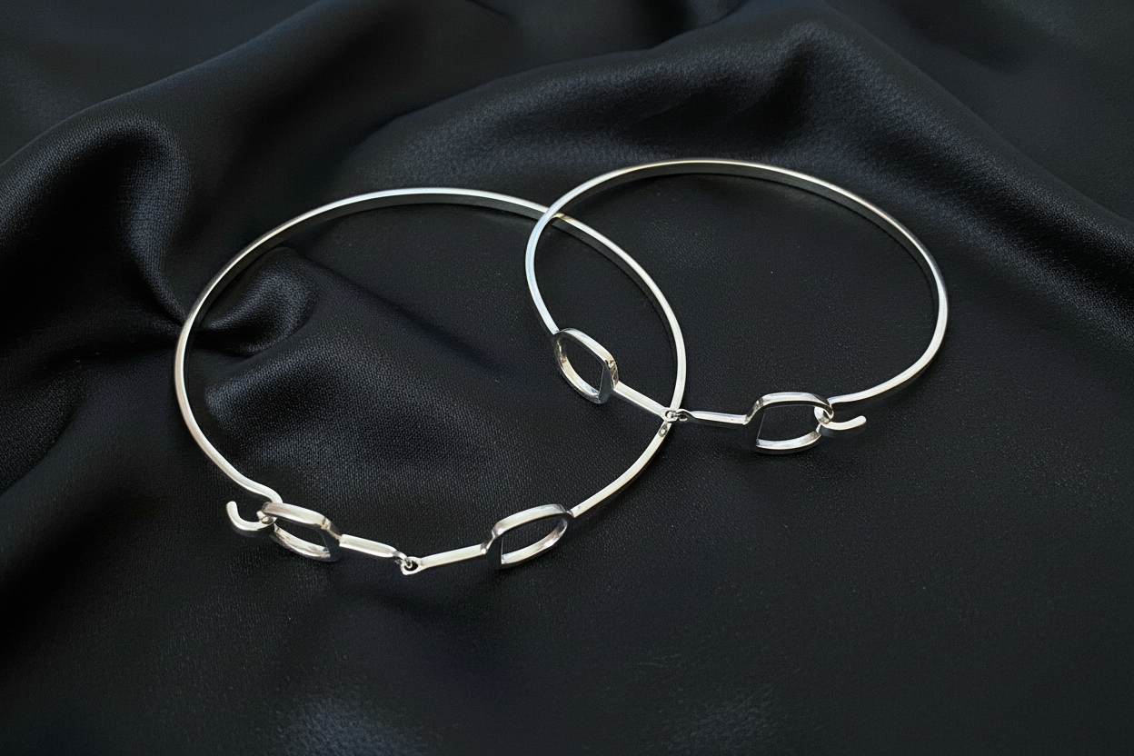 Snaffle Bit Bangle