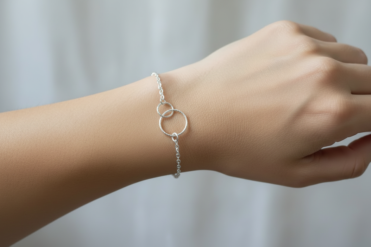 Interlocking Circle Bracelet