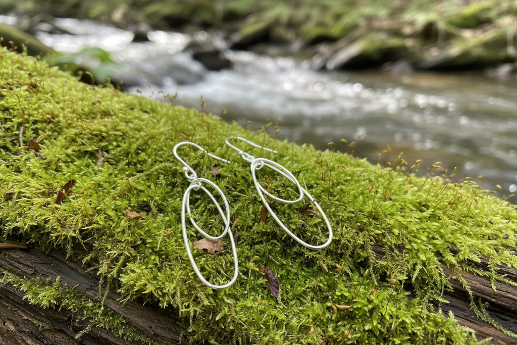 Interlocking Ovals Dangle Earrings