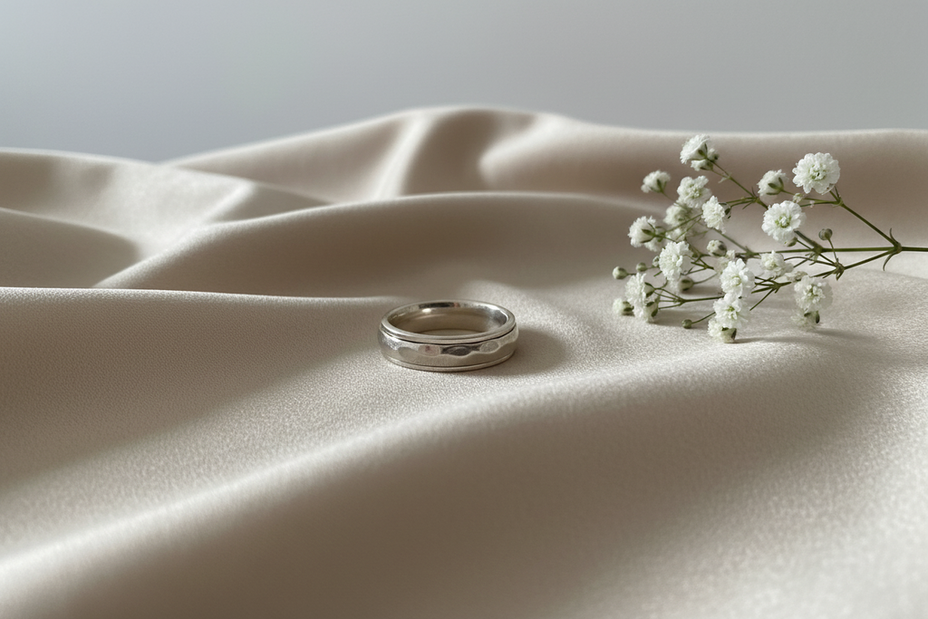 Hammerd Silver Spinner Ring