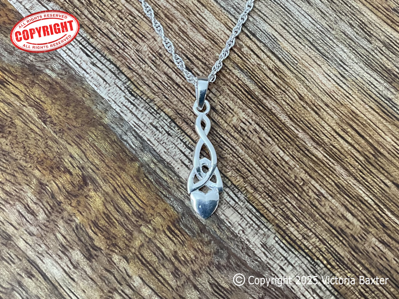 Welsh Love Spoon Pendant & Chain