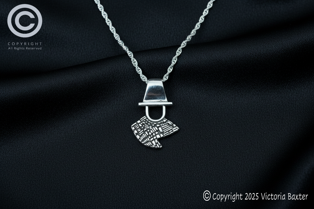 Welsh Lady Pendant & Chain