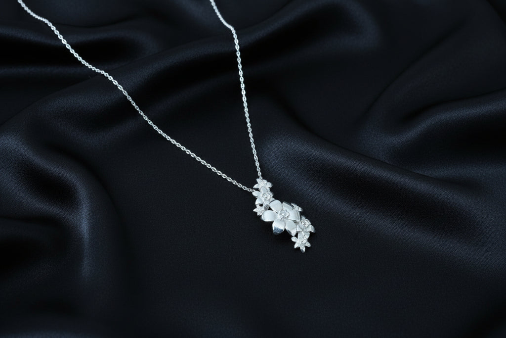 Daffodil Bunch Pendant & Chain