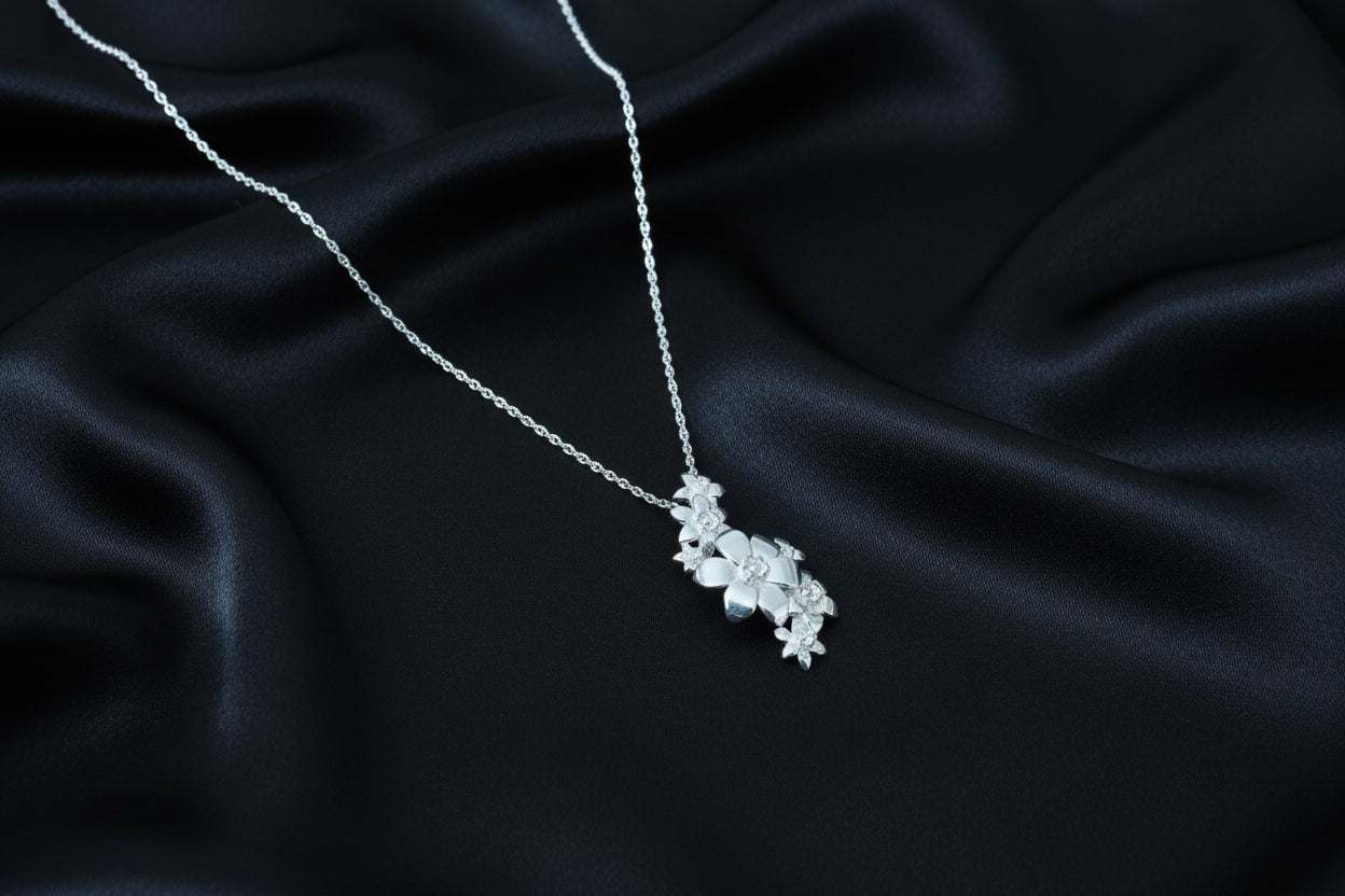 Daffodil Bunch Pendant & Chain
