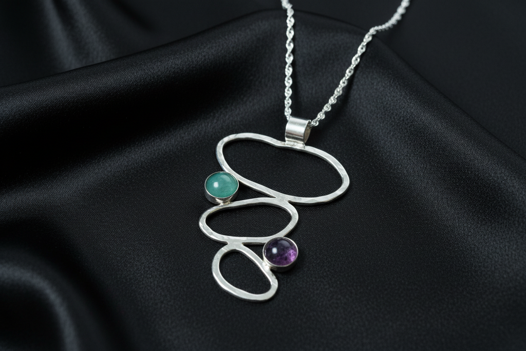 Agate Pebble Pendant & Chain