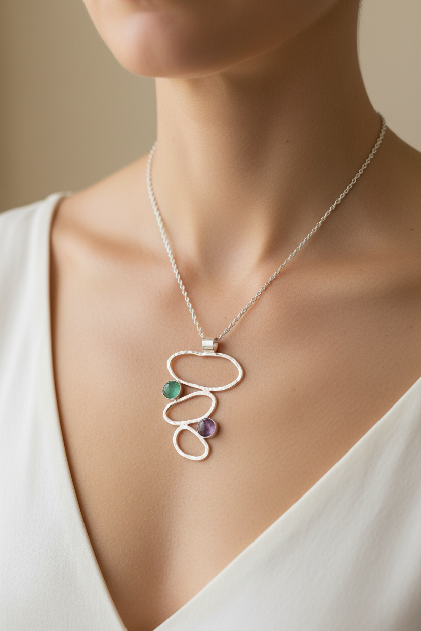 Agate Pebble Pendant & Chain