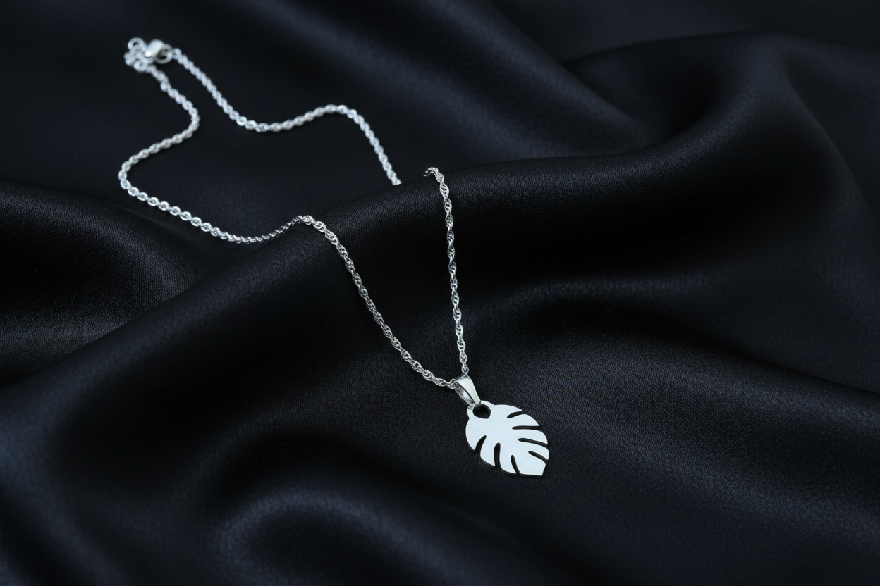 Monstera Leaf Pendant & Chain
