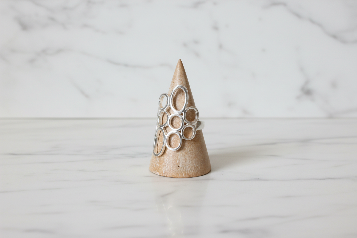 Circle Cluster Ring