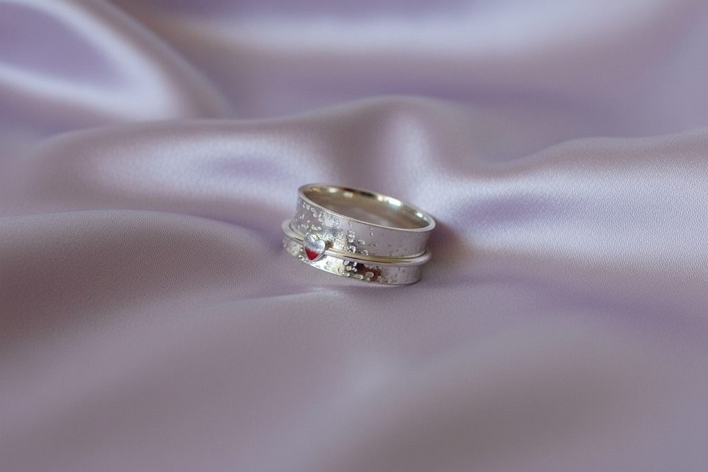 Heart Silver Spinner Ring - Size O