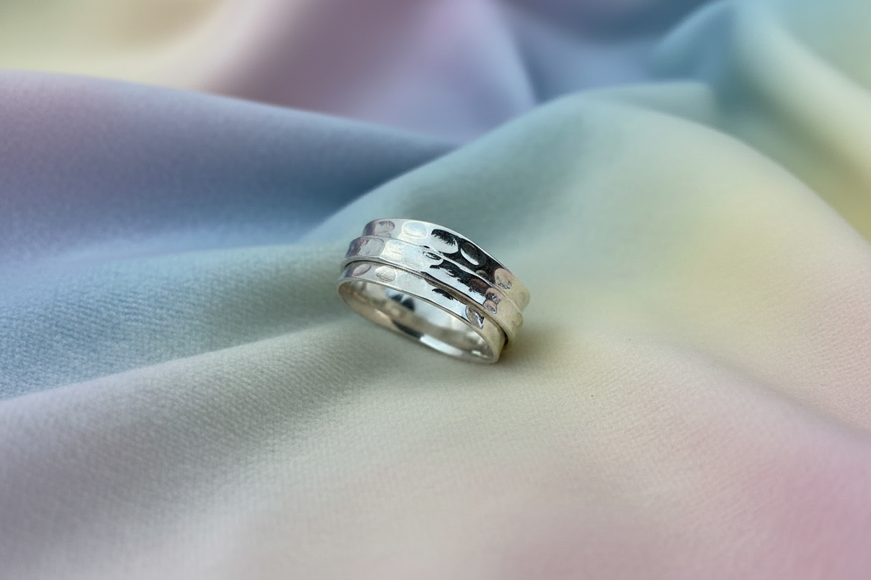 Hammerd Silver Spinner Ring