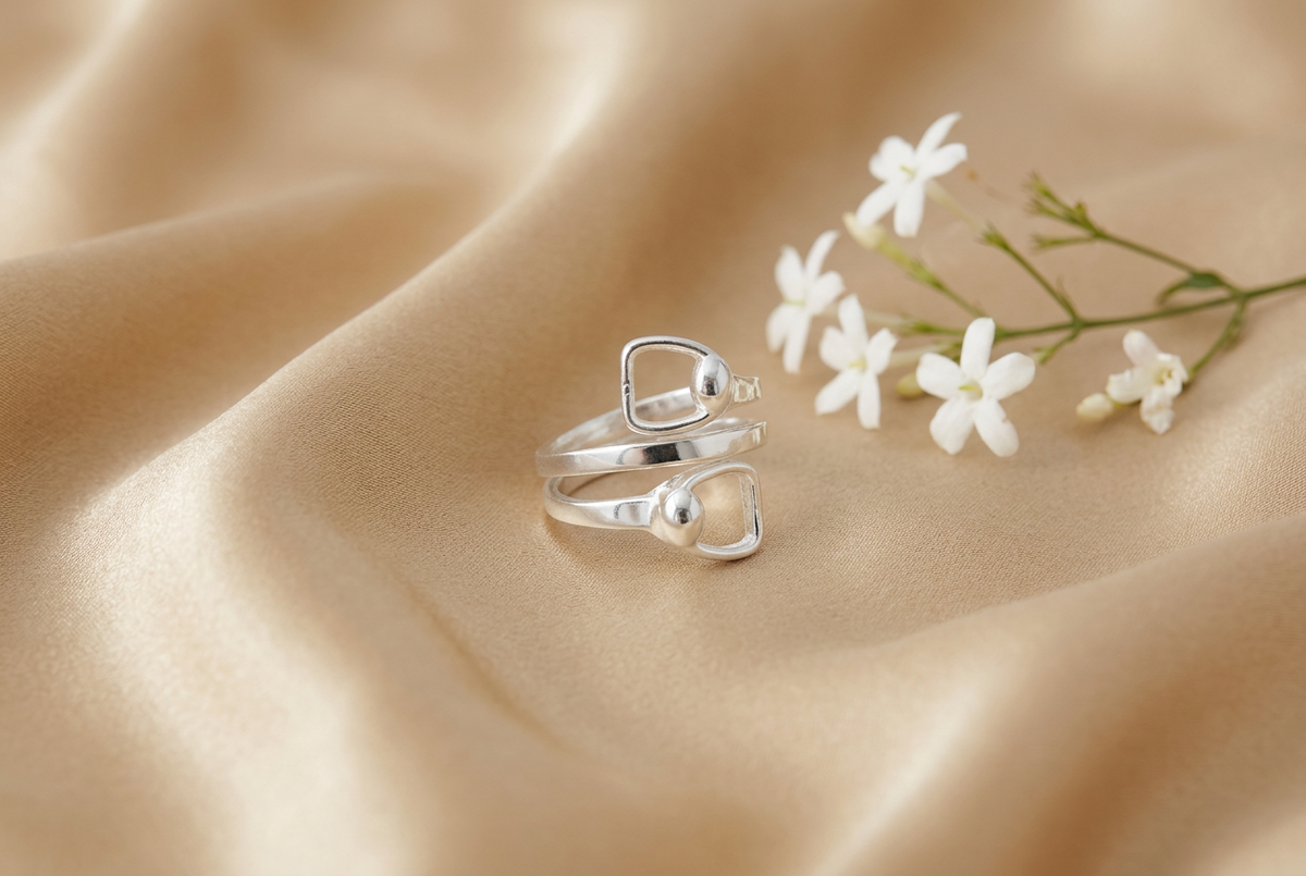 Stirrup Ring