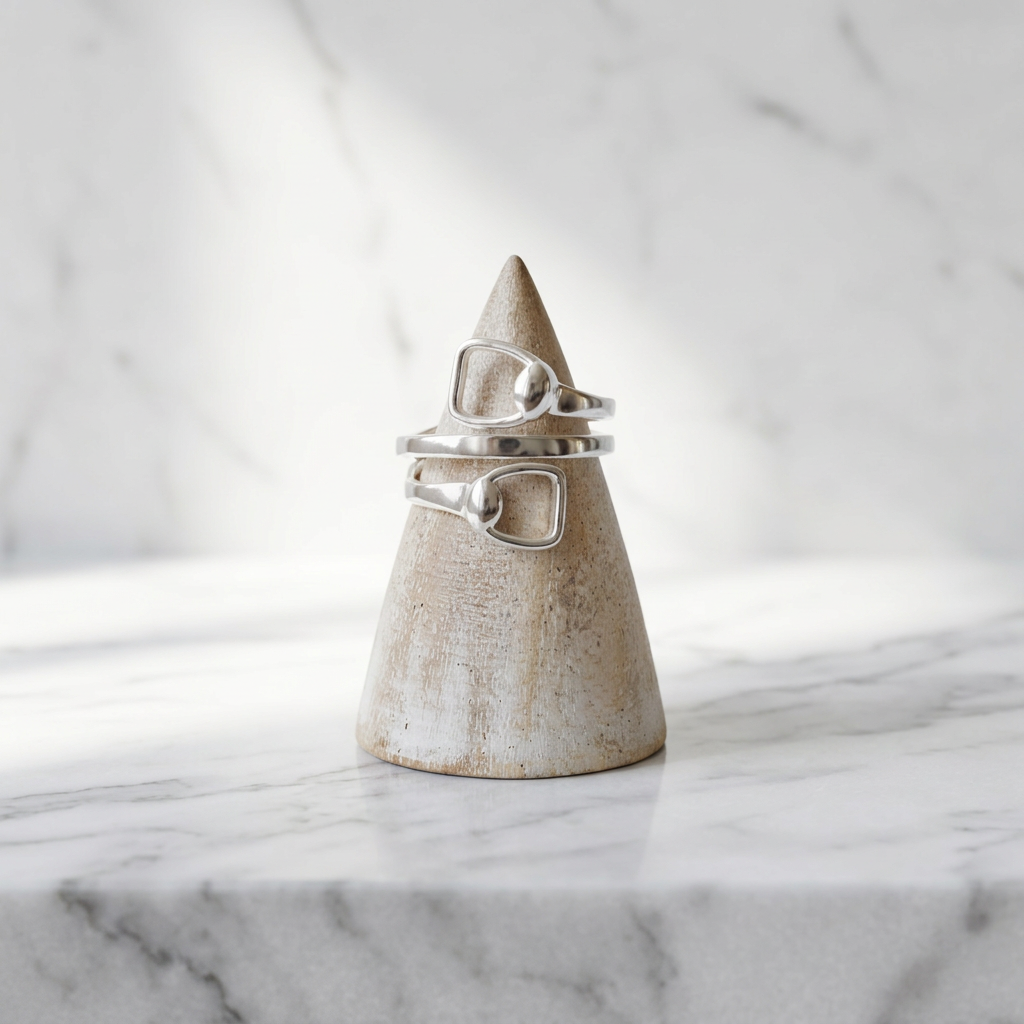 Stirrup Ring