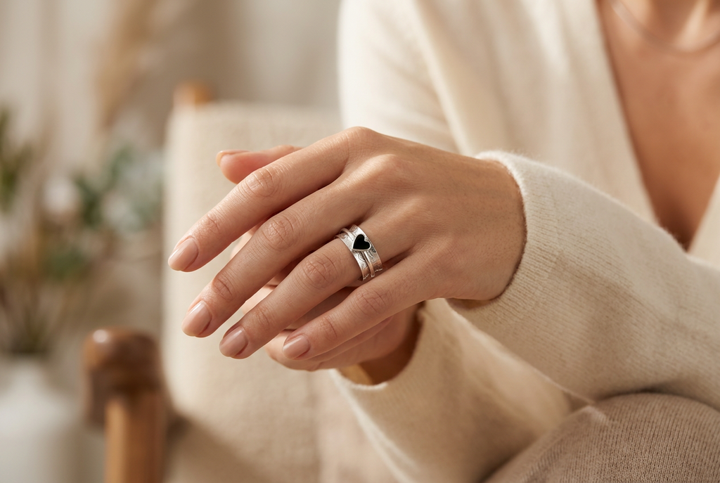 Heart Spinner Ring - Size R