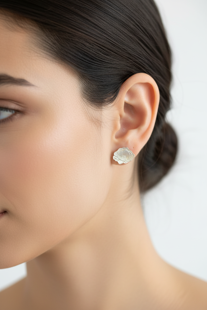 August Birth Flower Stud Earrings - Poppy Stud Earrings