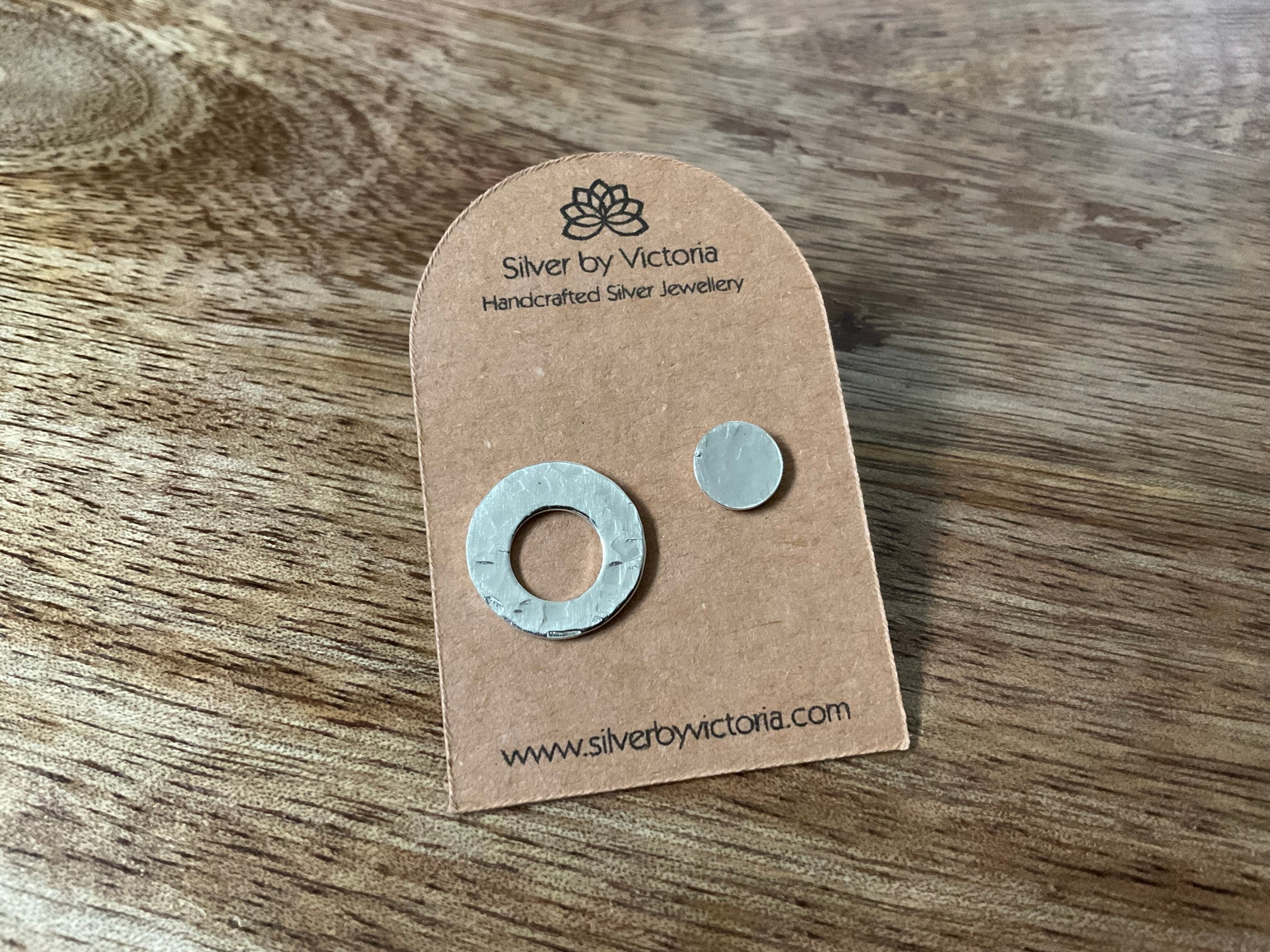 Mismatch Circle Stud Earrings