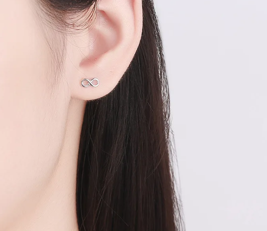 Articulated Heart Stud Earrings (Copy) (Copy) (Copy) (Copy) (Copy)