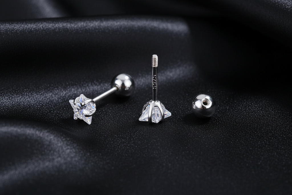 Articulated Heart Stud Earrings (Copy) (Copy) (Copy) (Copy) (Copy) (Copy) (Copy)