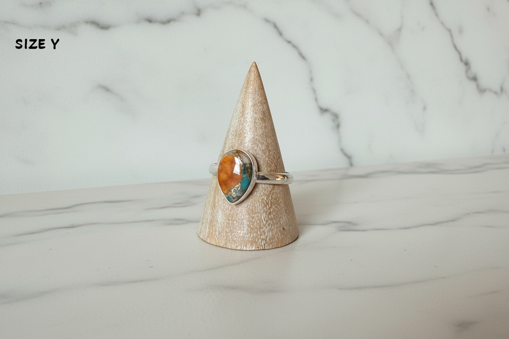 Oyster Turquoise Stoneset Ring