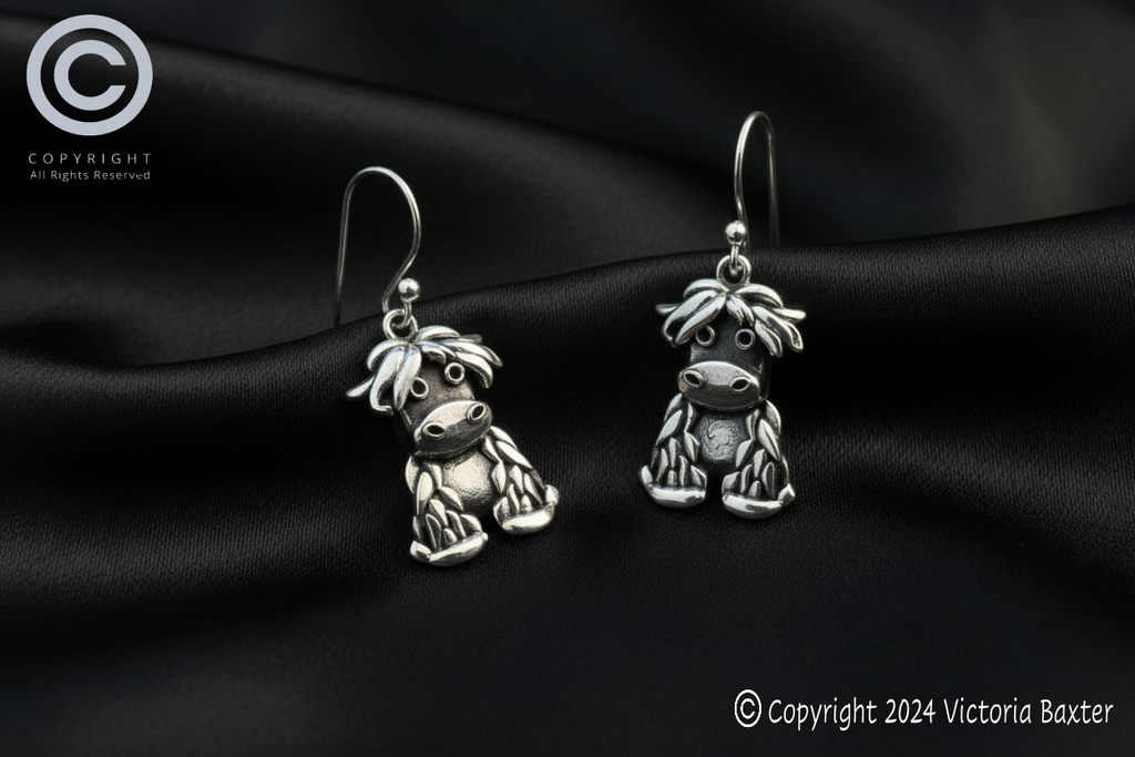 Highland Cow Dangle Earrings