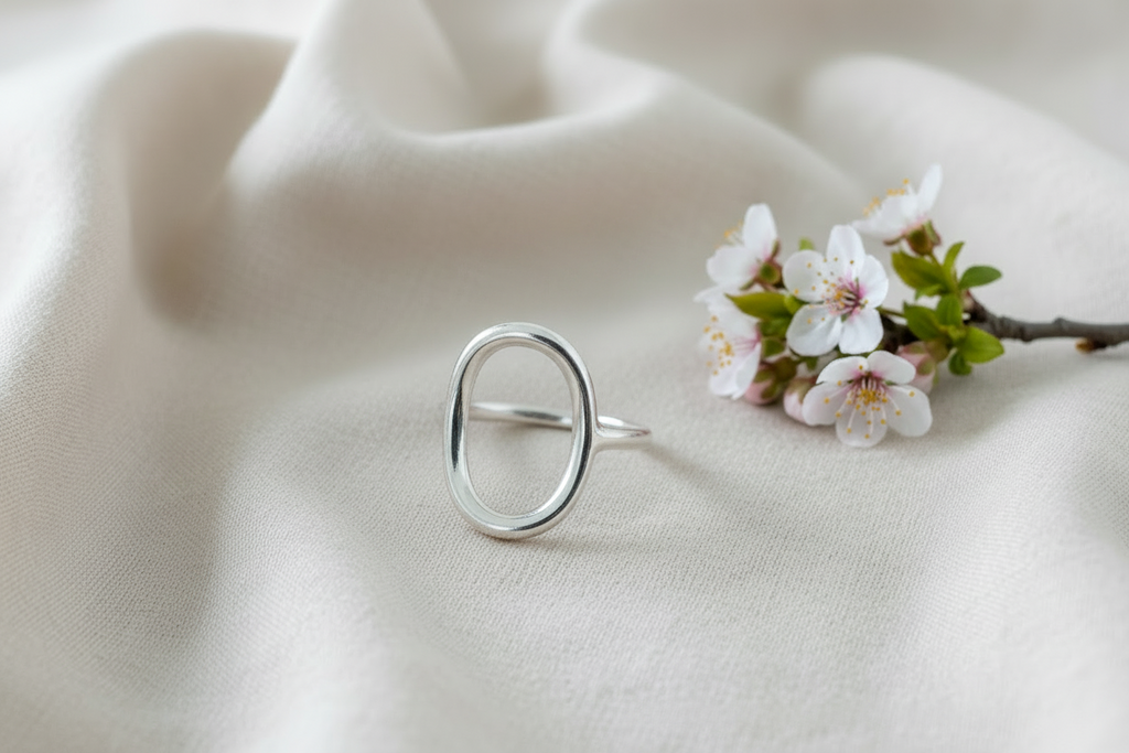 Oval Ring