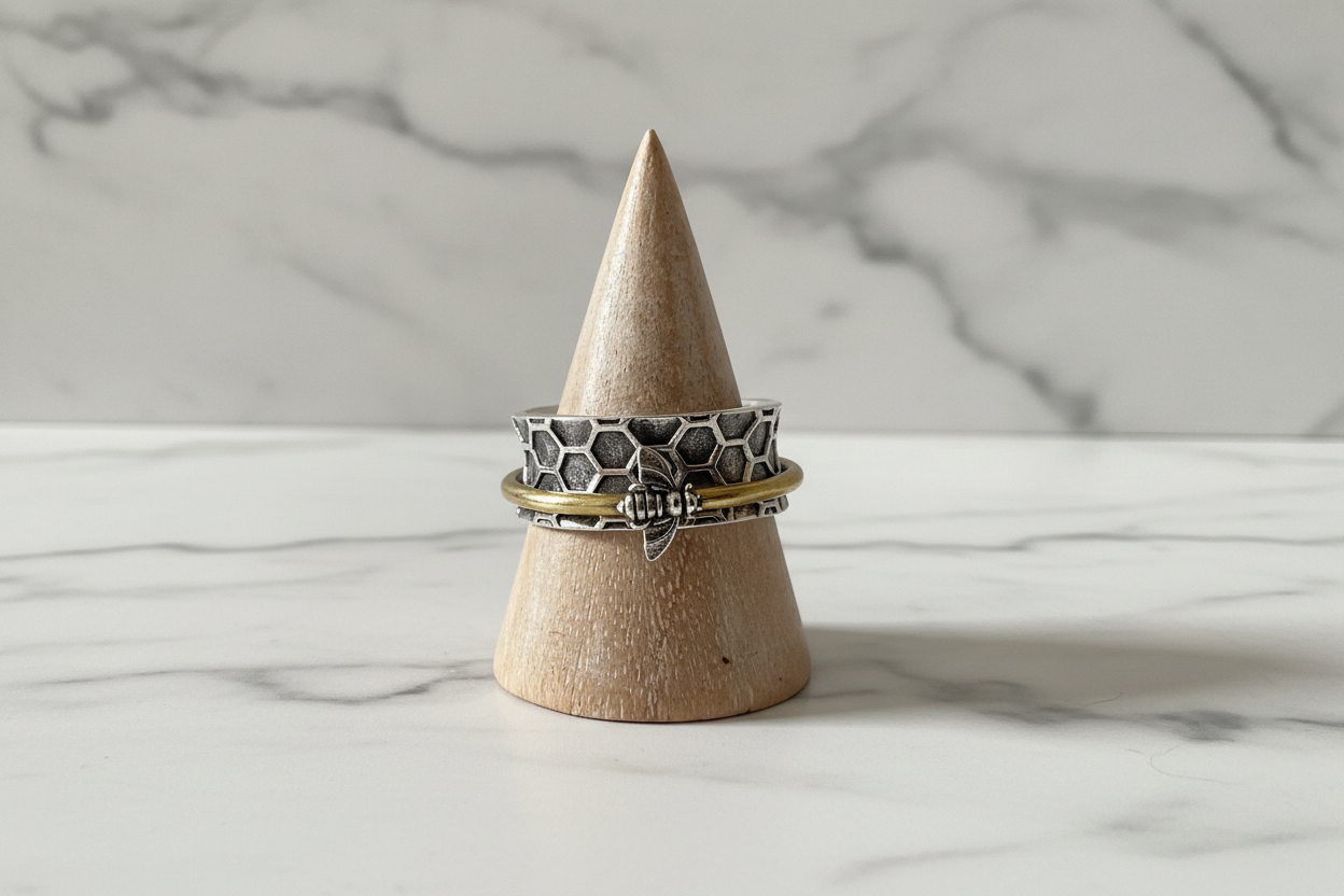 Bee Honeycomb Spinner Ring