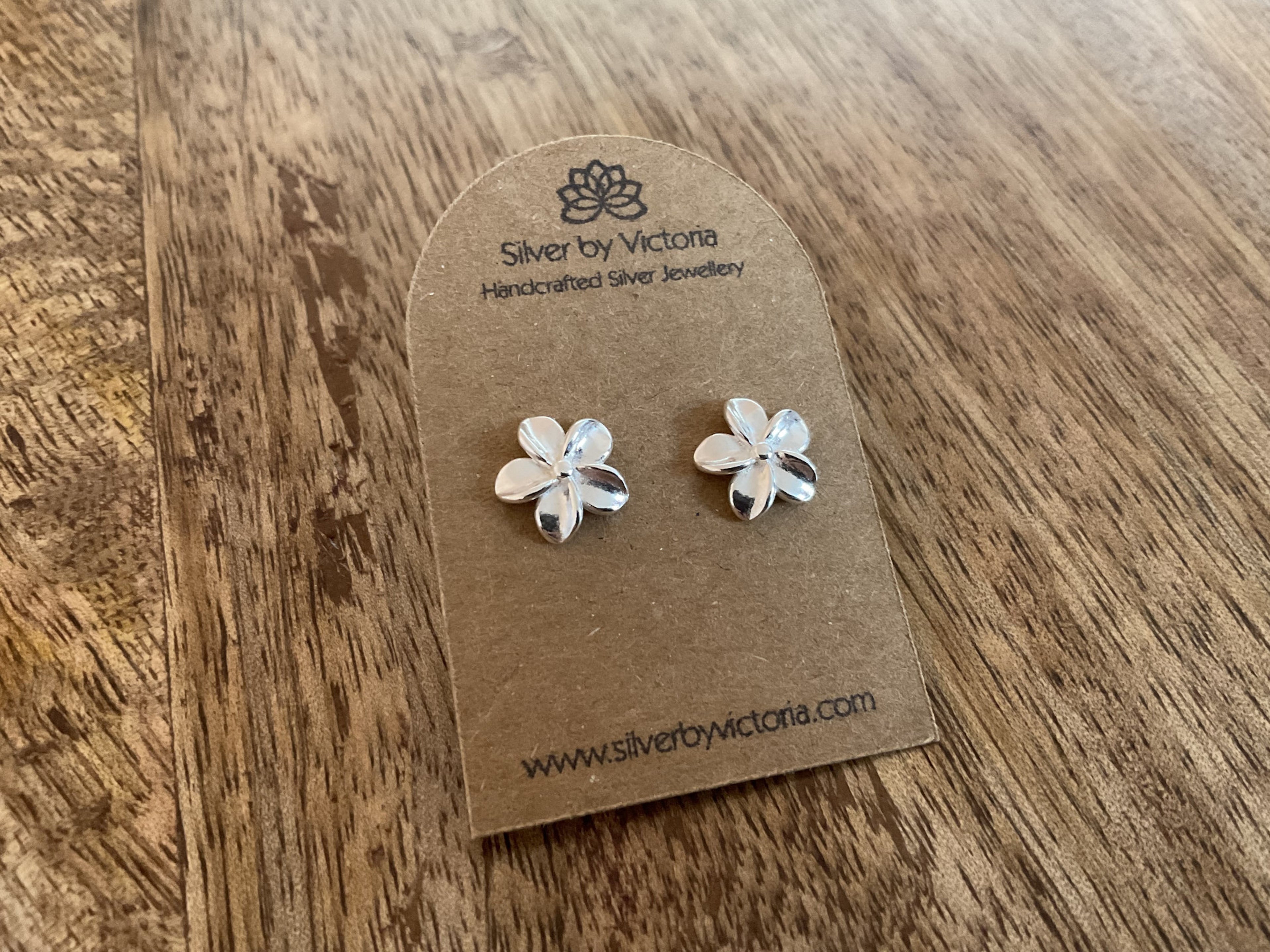 Lilly Stud Earrings