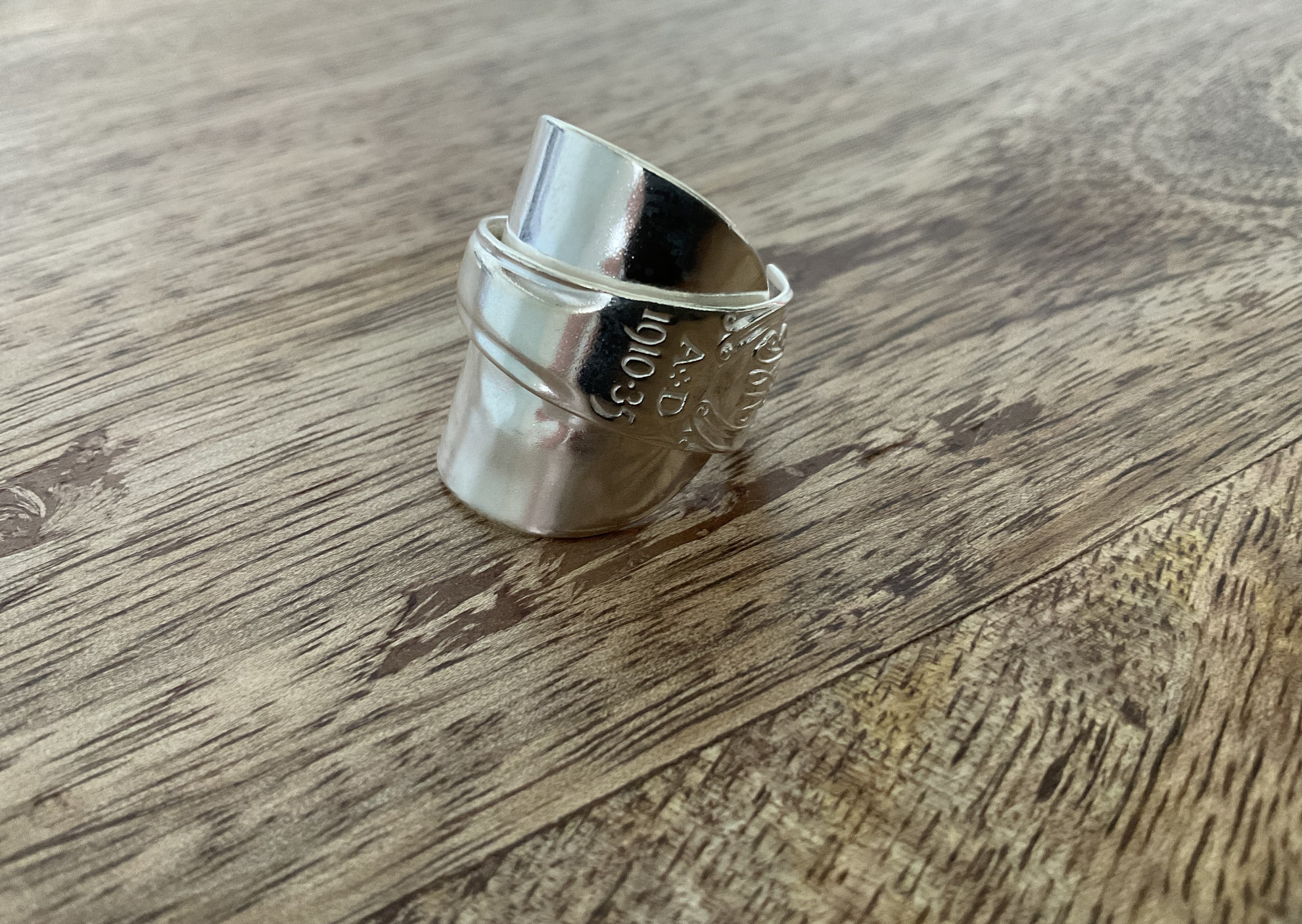 Vintage Cutlery - Spoon Ring - London 1935 - Size T - Click Image to Close