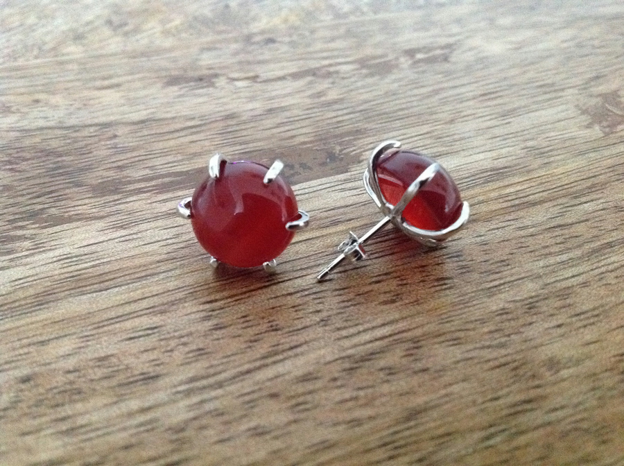 Red Agate Stud Earrings - Click Image to Close